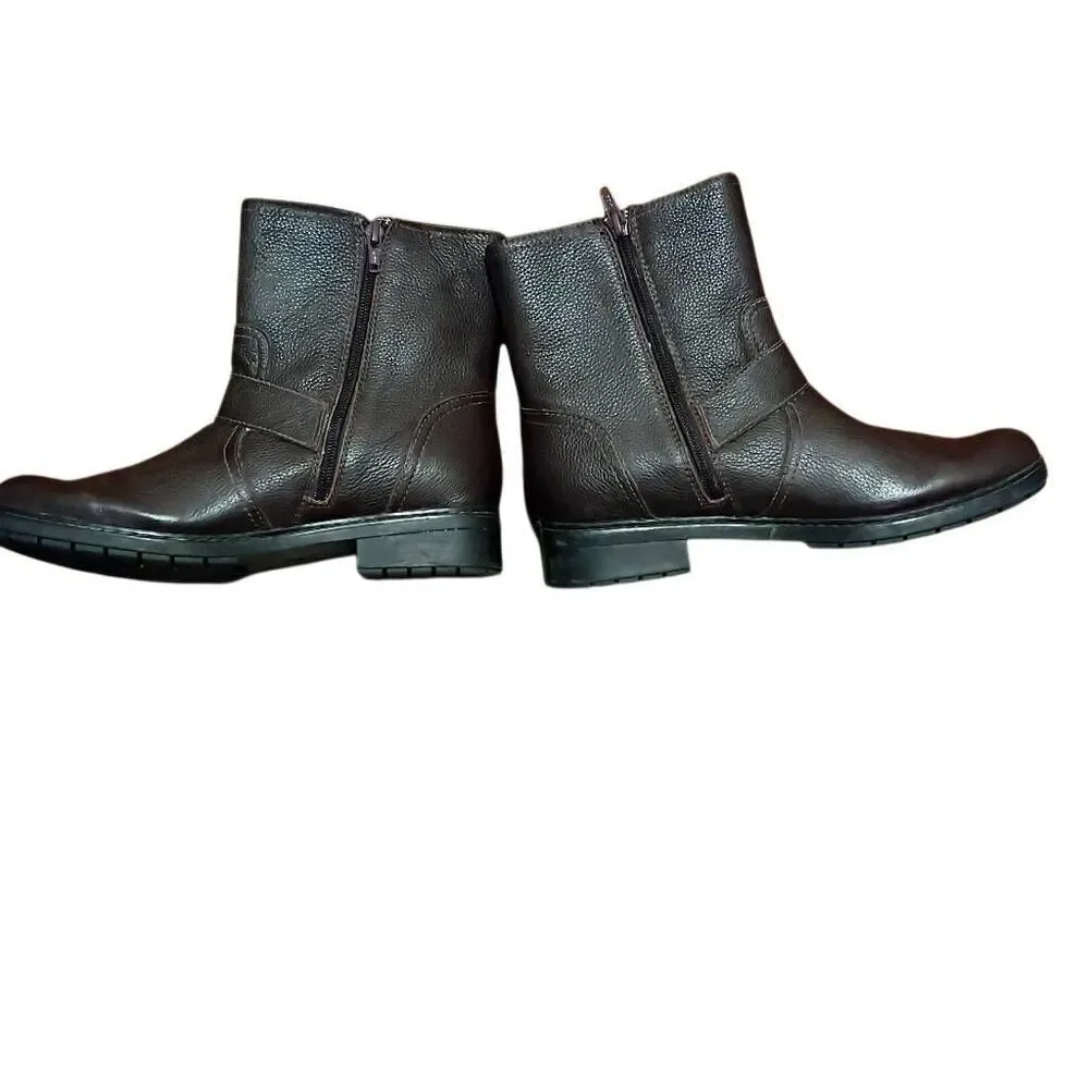 Clark's Women's Merrian Lynn Boots 8.5 Zip Sides Ankle Bootie Buckle Beauties